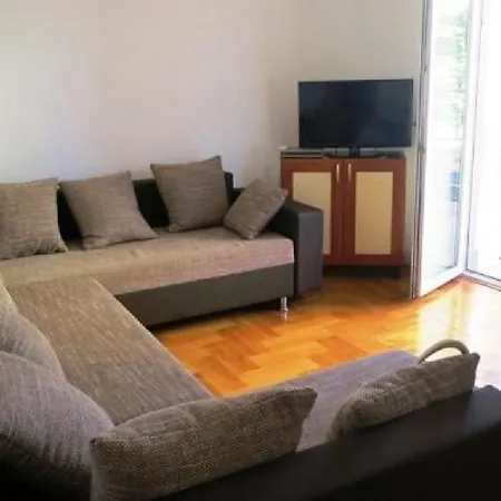Apartment Dunja *