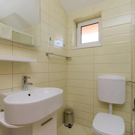 Apartment Dunja Malinska