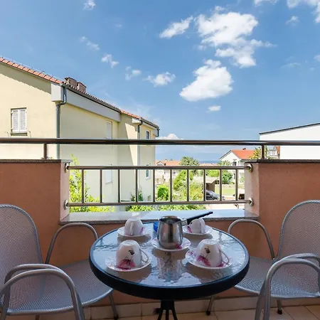 Dunja * مالينسكا