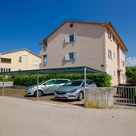 Apartment Dunja