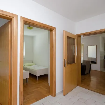 Dunja مالينسكا